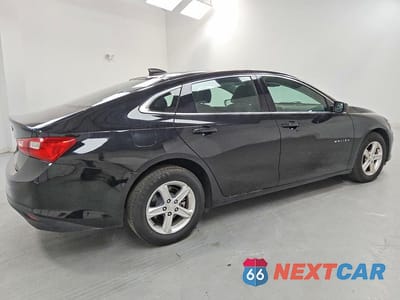 Trzecie zdjęcie samochodu z tyłu: 2023 CHEVROLET MALIBU LS VIN:1G1ZC5ST9PF116218 - miniatura
