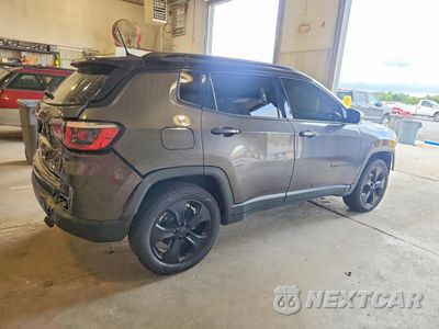 Trzecie zdjęcie samochodu z tyłu: 2018 JEEP COMPASS LATITUDE VIN:3C4NJDBB1JT337645 - miniatura