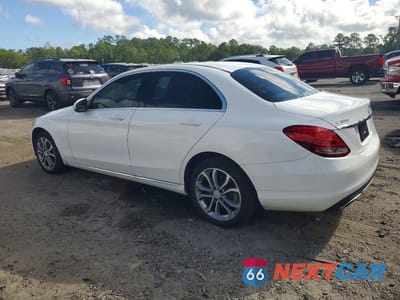 Drugie zdjęcie samochodu z przodu: 2015 MERCEDES-BENZ C 300 4MATIC VIN:55SWF4KB2FU077153 - miniatura