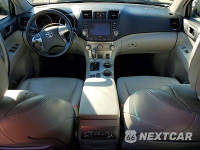 Zdjęcie 8 z 14 samochodu: 2012 TOYOTA HIGHLANDER SE VIN:5TDZK3EH8CS082384 - miniatura
