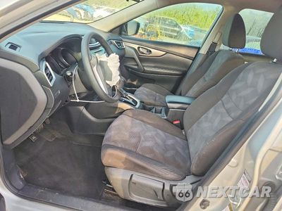 Zdjęcie 7 z 14 samochodu: 2016 NISSAN ROGUE S VIN:KNMAT2MT7GP732834 - miniatura