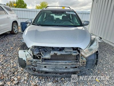 Piąte zdjęcie samochodu w środku: 2018 NISSAN KICKS SV VIN:3N1CP5CUXJL540032 - miniatura