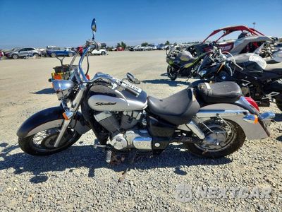Trzecie zdjęcie samochodu z tyłu: 2004 HONDA VT750 CA VIN:JH2RC504X4M000592 - miniatura