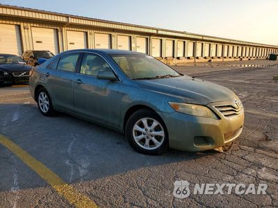 Czwarte zdjęcie samochodu z boku: 2010 TOYOTA CAMRY LE VIN:4T4BF3EK7AR078743 - miniatura