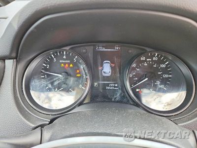 Zdjęcie 9 z 12 samochodu: 2017 NISSAN ROGUE SPORT SV VIN:JN1BJ1CP9HW021509 - miniatura
