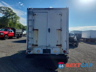 Zdjęcie 6 z 13 samochodu: 2008 CHEVROLET EXPRESS G3500 VIN:1GBHG31K181120514 - miniatura