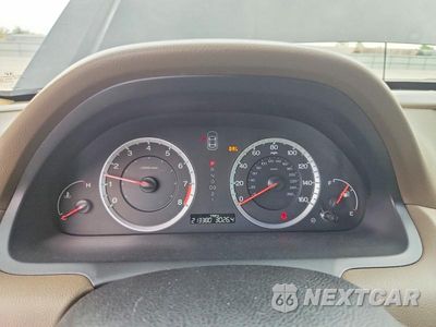 Zdjęcie 9 z 12 samochodu: 2009 HONDA ACCORD EXL VIN:1HGCP26879A057564 - miniatura
