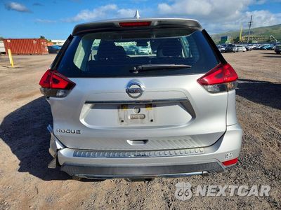 Zdjęcie 6 z 13 samochodu: 2018 NISSAN ROGUE S VIN:KNMAT2MT8JP558151 - miniatura