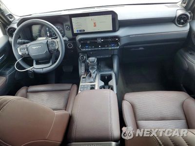 Zdjęcie 8 z 13 samochodu: 2025 TOYOTA LAND CRUISER BASE VIN:JTEABFAJ0SK049694 - miniatura
