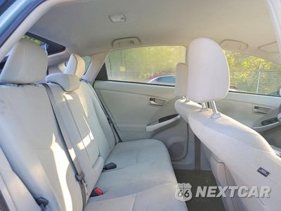 Zdjęcie 10 z 13 samochodu: 2014 TOYOTA PRIUS THREE VIN:JTDKN3DU5E1842889 - miniatura