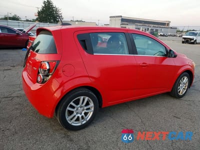 Trzecie zdjęcie samochodu z tyłu: 2015 CHEVROLET SONIC LT VIN:1G1JC6SB3F4136453 - miniatura