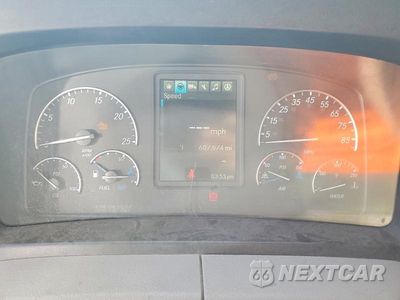 Zdjęcie 9 z 13 samochodu: 2020 FREIGHTLINER CASCADIA 126 SEMI TRUCK VIN:1FUNHHFG7LLKV8934 - miniatura