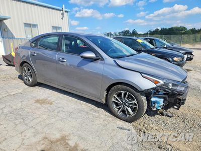 Czwarte zdjęcie samochodu z boku: 2023 KIA FORTE LXS VIN:3KPF24ADXPE569209 - miniatura