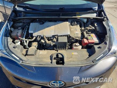 Zdjęcie 11 z 12 samochodu: 2017 TOYOTA PRIUS TWO VIN:JTDKBRFU9H3578268 - miniatura