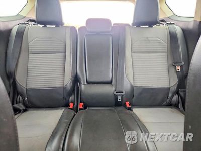 Zdjęcie 10 z 13 samochodu: 2017 FORD ESCAPE TITANIUM VIN:1FMCU0J9XHUD39332 - miniatura