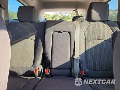 Zdjęcie 10 z 13 samochodu: 2012 CHEVROLET TRAVERSE LS VIN:1GNKRFED9CJ372746 - miniatura