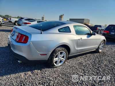 Trzecie zdjęcie samochodu z tyłu: 2012 FORD MUSTANG VIN:1ZVBP8AM7C5209969 - miniatura