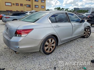Trzecie zdjęcie samochodu z tyłu: 2010 HONDA ACCORD EXL VIN:1HGCP2F81AA125619 - miniatura