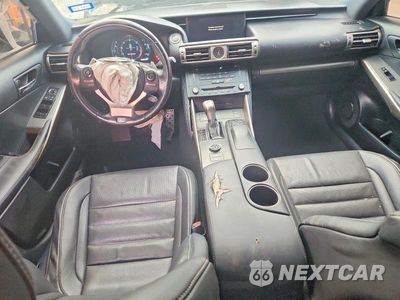 Zdjęcie 8 z 13 samochodu: 2016 LEXUS IS 350 VIN:JTHBE1D25G5025855 - miniatura