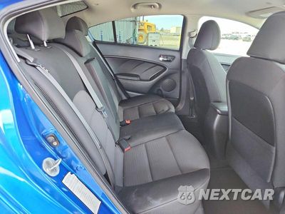 Zdjęcie 10 z 12 samochodu: 2014 KIA FORTE LX VIN:KNAFX4A61E5232856 - miniatura
