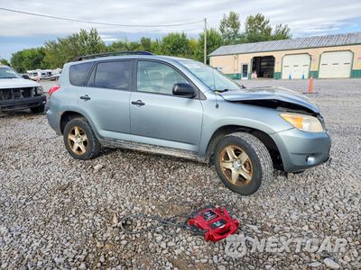Czwarte zdjęcie samochodu z boku: 2007 TOYOTA RAV4 BASE VIN:JTMZD33V776052754 - miniatura