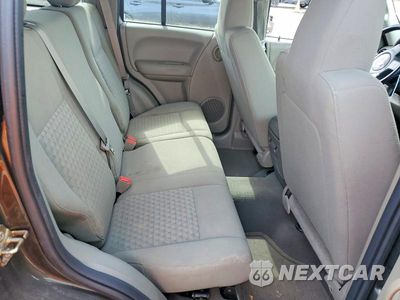Zdjęcie 11 z 13 samochodu: 2006 JEEP LIBERTY SPORT VIN:1J4GL48K66W244254 - miniatura