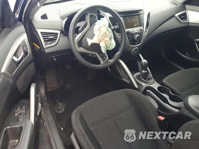 Zdjęcie 8 z 12 samochodu: 2016 HYUNDAI VELOSTER BASE VIN:KMHTC6AD0GU282499 - miniatura