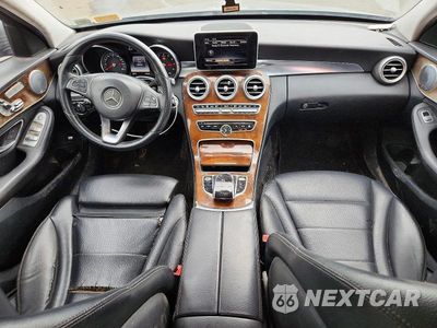 Zdjęcie 8 z 12 samochodu: 2015 MERCEDES-BENZ C 300 4MATIC VIN:55SWF4KB9FU032470 - miniatura