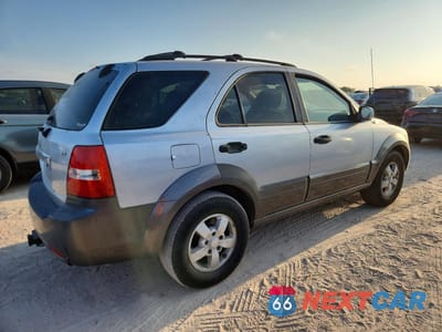 Trzecie zdjęcie samochodu z tyłu: 2007 KIA SORENTO BASE VIN:KNDJD736975699465 - miniatura