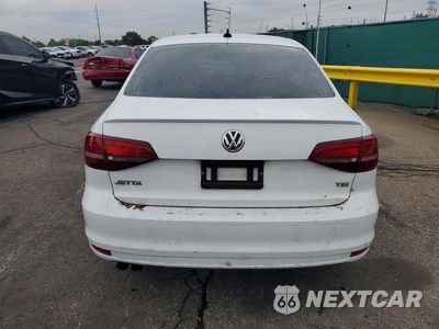 Zdjęcie 6 z 12 samochodu: 2016 VOLKSWAGEN JETTA SPORT VIN:3VWD17AJ8GM343772 - miniatura