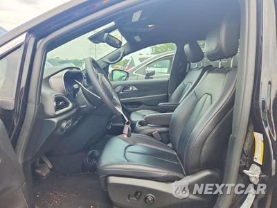 Zdjęcie 7 z 14 samochodu: 2025 CHRYSLER PACIFICA SELECT VIN:2C4RC1BG4SR597645 - miniatura