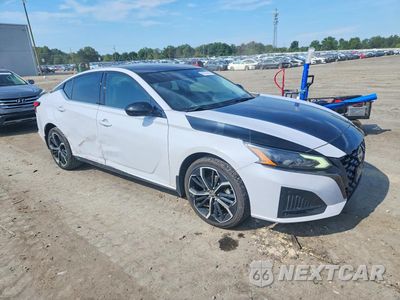 Czwarte zdjęcie samochodu z boku: 2023 NISSAN ALTIMA SR VIN:1N4BL4CW2PN306417 - miniatura