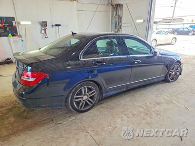 Trzecie zdjęcie samochodu z tyłu: 2014 MERCEDES-BENZ C 300 4MATIC VIN:WDDGF8ABXEG186677 - miniatura