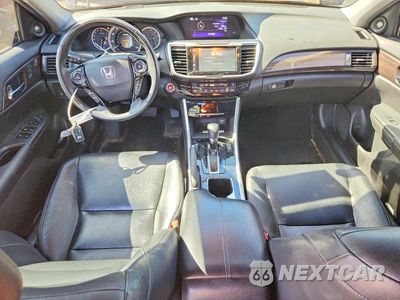 Zdjęcie 8 z 12 samochodu: 2017 HONDA ACCORD TOURING VIN:1HGCR3F99HA019616 - miniatura