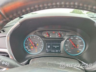 Zdjęcie 9 z 13 samochodu: 2018 CHEVROLET EQUINOX LT VIN:2GNAXSEV1J6302896 - miniatura