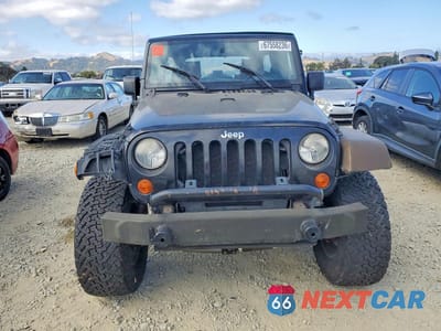 Piąte zdjęcie samochodu w środku: 2008 JEEP WRANGLER UNLIMITED X VIN:1J4GA39108L508353 - miniatura