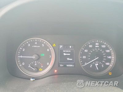 Zdjęcie 9 z 13 samochodu: 2018 HYUNDAI TUCSON SEL VIN:KM8J33A45JU751003 - miniatura