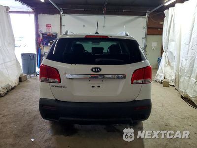 Zdjęcie 6 z 14 samochodu: 2013 KIA SORENTO LX VIN:5XYKTDA23DG336765 - miniatura