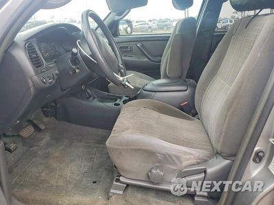 Zdjęcie 7 z 12 samochodu: 2004 TOYOTA TUNDRA SR5 VIN:5TBDT44164S439086 - miniatura