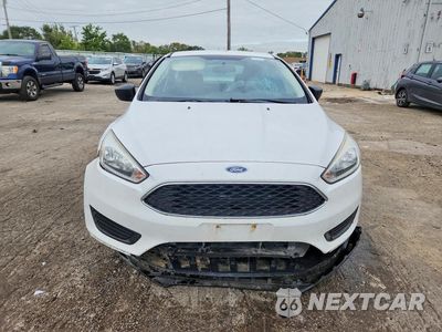 Piąte zdjęcie samochodu w środku: 2015 FORD FOCUS S VIN:1FADP3E2XFL366764 - miniatura