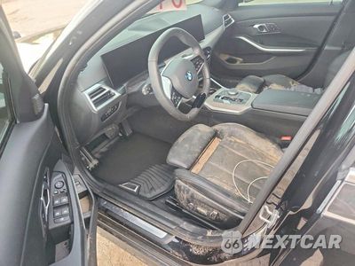 Zdjęcie 8 z 12 samochodu: 2025 BMW 330XI VIN:3MW89CW05S8F52794 - miniatura