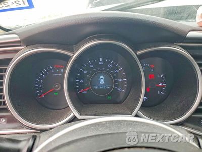 Zdjęcie 9 z 12 samochodu: 2015 KIA OPTIMA LX VIN:5XXGM4A79FG352099 - miniatura