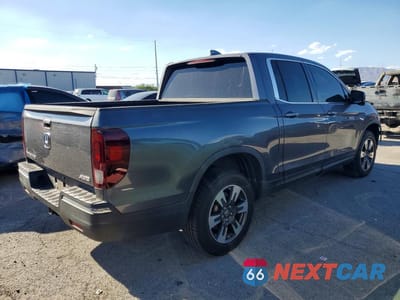 Trzecie zdjęcie samochodu z tyłu: 2017 HONDA RIDGELINE RTL VIN:5FPYK3F65HB001465 - miniatura