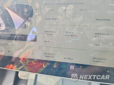 Zdjęcie 9 z 12 samochodu: 2024 TESLA MODEL Y VIN:7SAYGDEE3RF149966 - miniatura