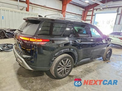 Trzecie zdjęcie samochodu z tyłu: 2024 NISSAN PATHFINDER SL VIN:5N1DR3CD8RC214264 - miniatura