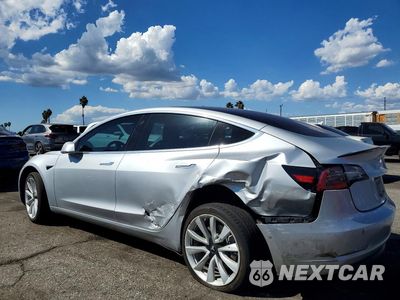 Drugie zdjęcie samochodu z przodu: 2018 TESLA MODEL 3 VIN:5YJ3E1EAXJF011001 - miniatura