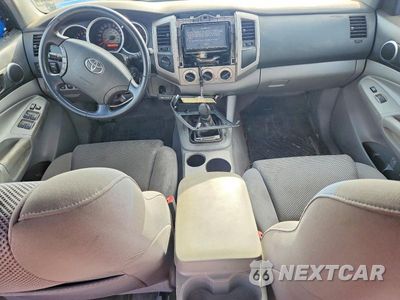 Zdjęcie 8 z 13 samochodu: 2005 TOYOTA TACOMA DOUBLE CAB VIN:5TELU42N55Z019863 - miniatura