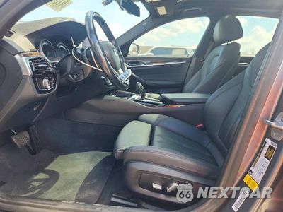 Zdjęcie 7 z 12 samochodu: 2019 BMW 530 I VIN:WBAJA5C59KWW06125 - miniatura
