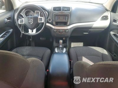 Zdjęcie 8 z 13 samochodu: 2018 DODGE JOURNEY SE VIN:3C4PDCAB7JT443125 - miniatura