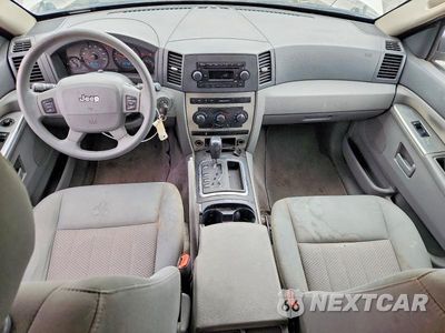 Zdjęcie 8 z 12 samochodu: 2005 JEEP GRAND CHEROKEE LAREDO VIN:1J4GR48K25C718490 - miniatura